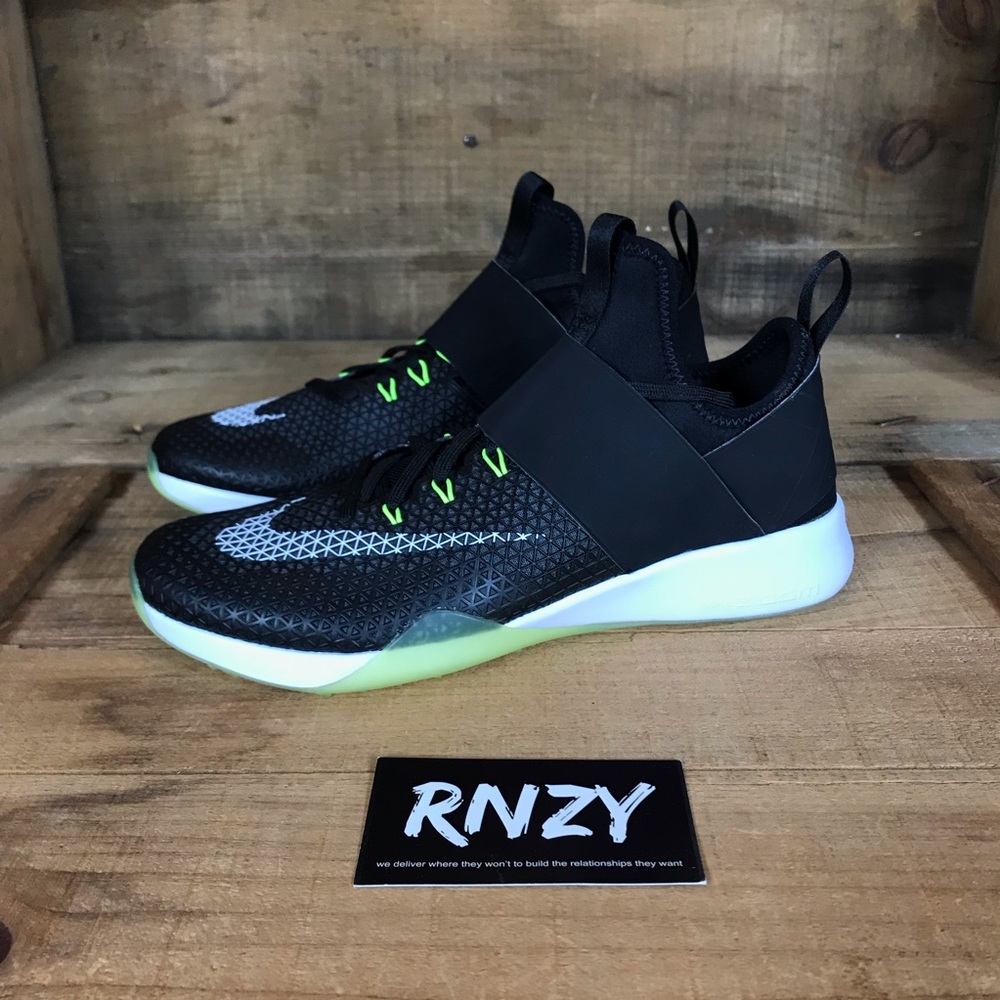 NEW Nike Zoom Strong - Picture 3 of 7